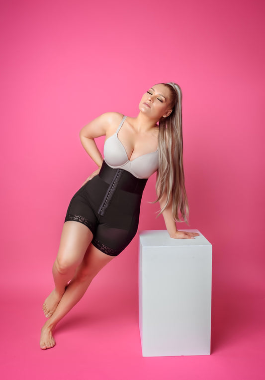 Barbie Short 3 levels Curvy Style