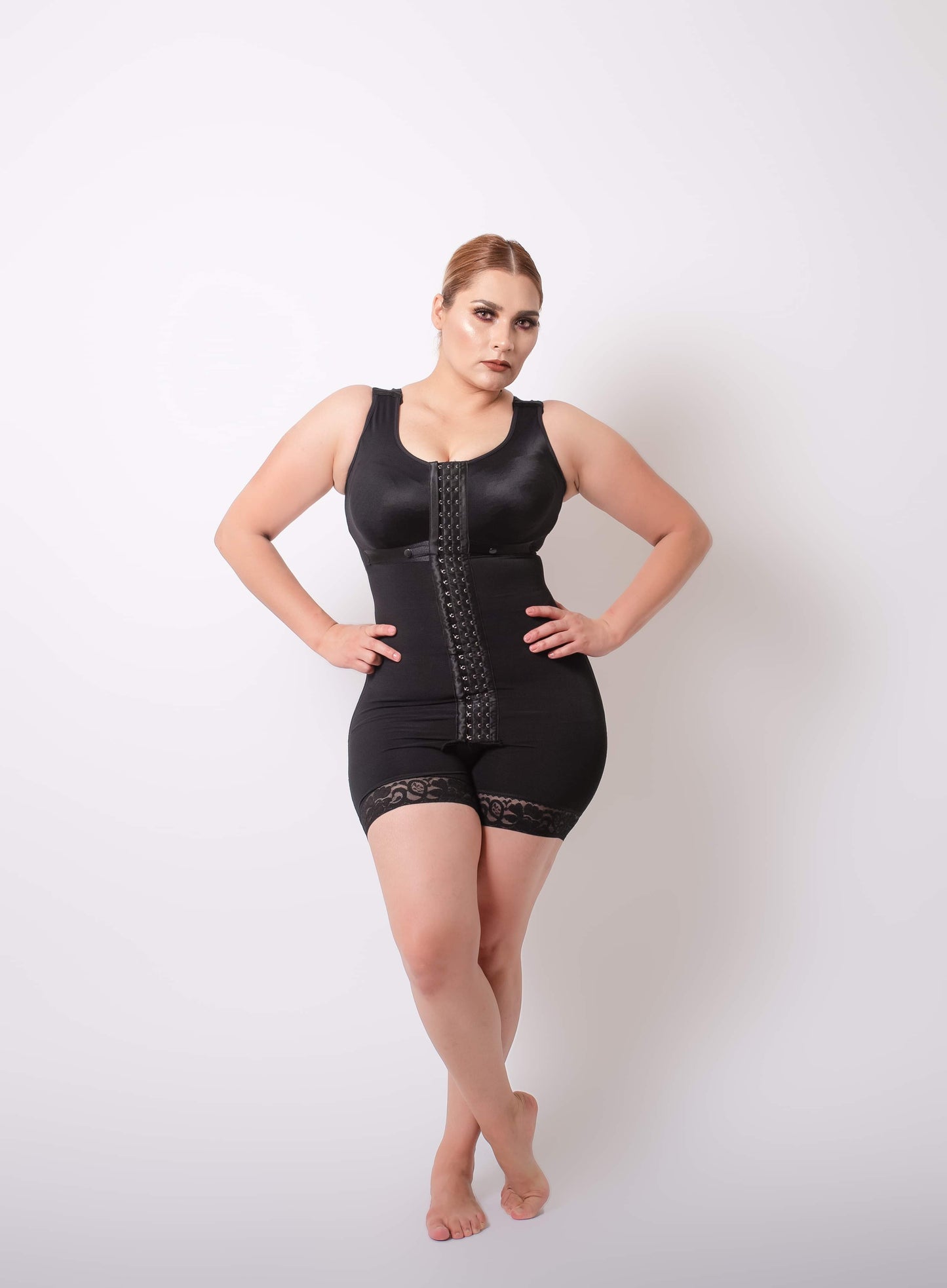MARYLOU SHAPER #207 (NO BOTTOM ZIPPER ( IT HAS AND OPENING)